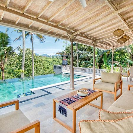 Wake In Paradise And Luxury Lebah Villas Ubud Buitenkant foto
