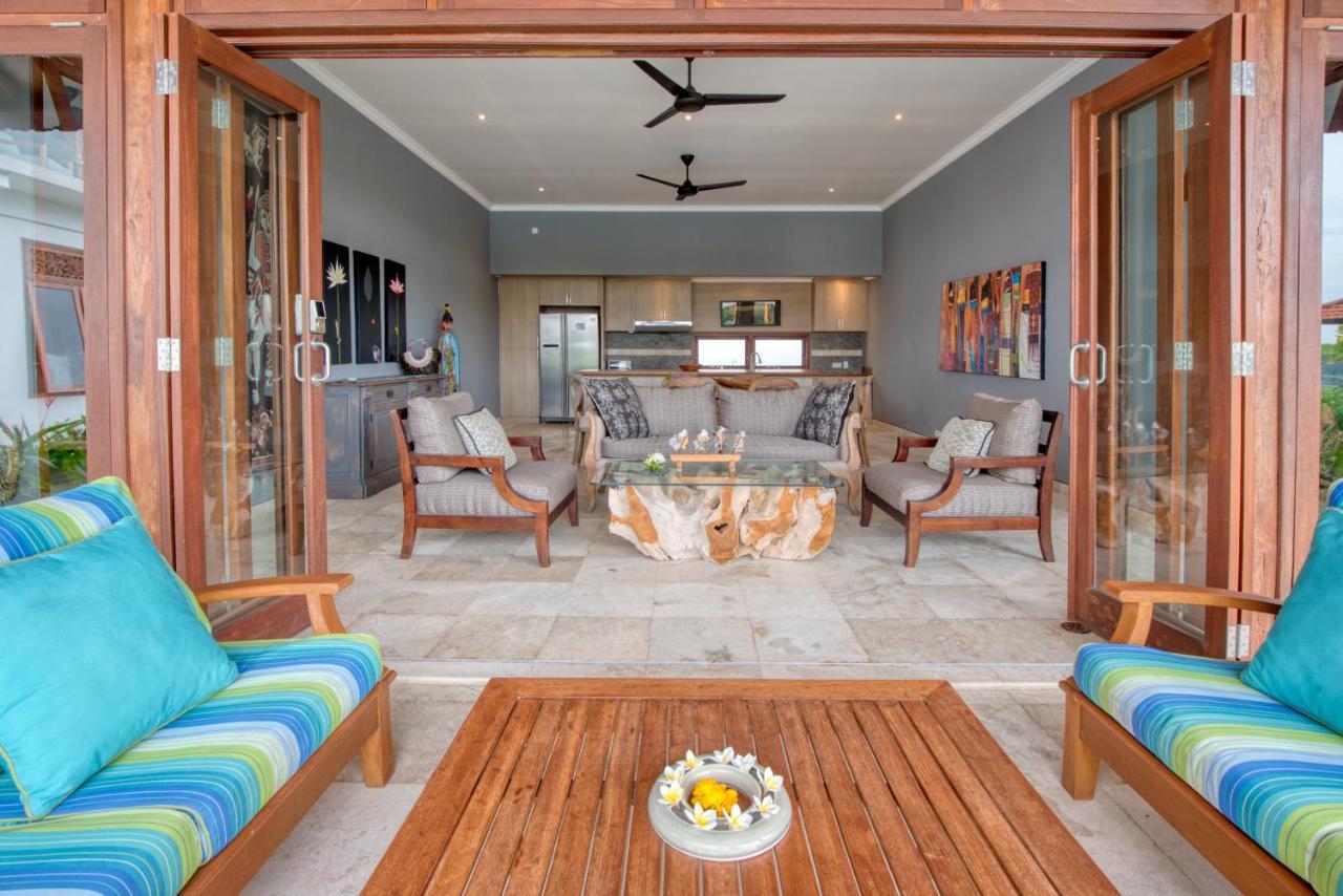 Wake In Paradise And Luxury Lebah Villas Ubud Buitenkant foto