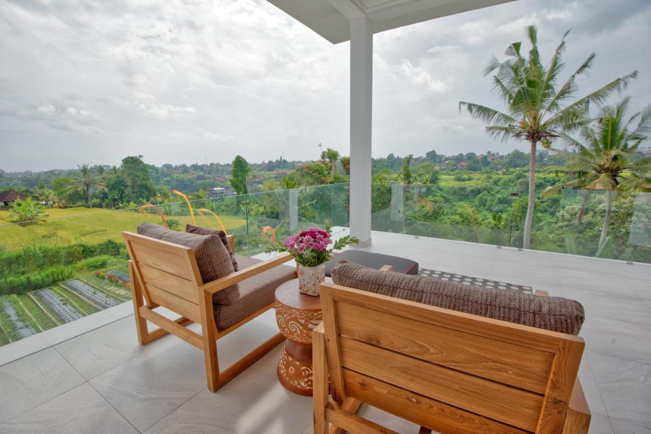 Wake In Paradise And Luxury Lebah Villas Ubud Buitenkant foto